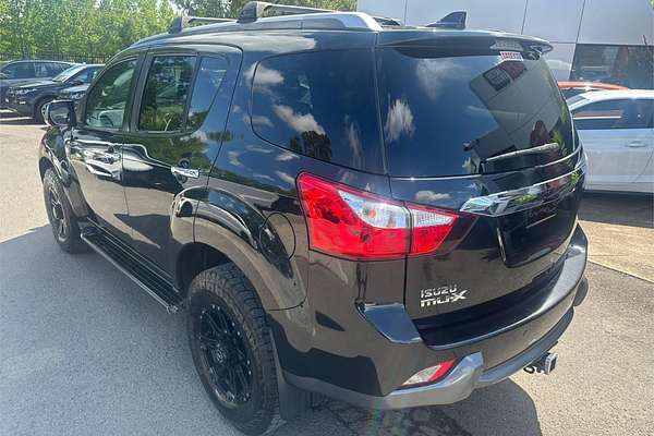 2017 Isuzu MU-X LS-T