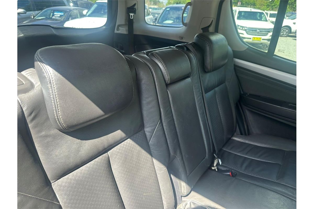 2017 Isuzu MU-X LS-T