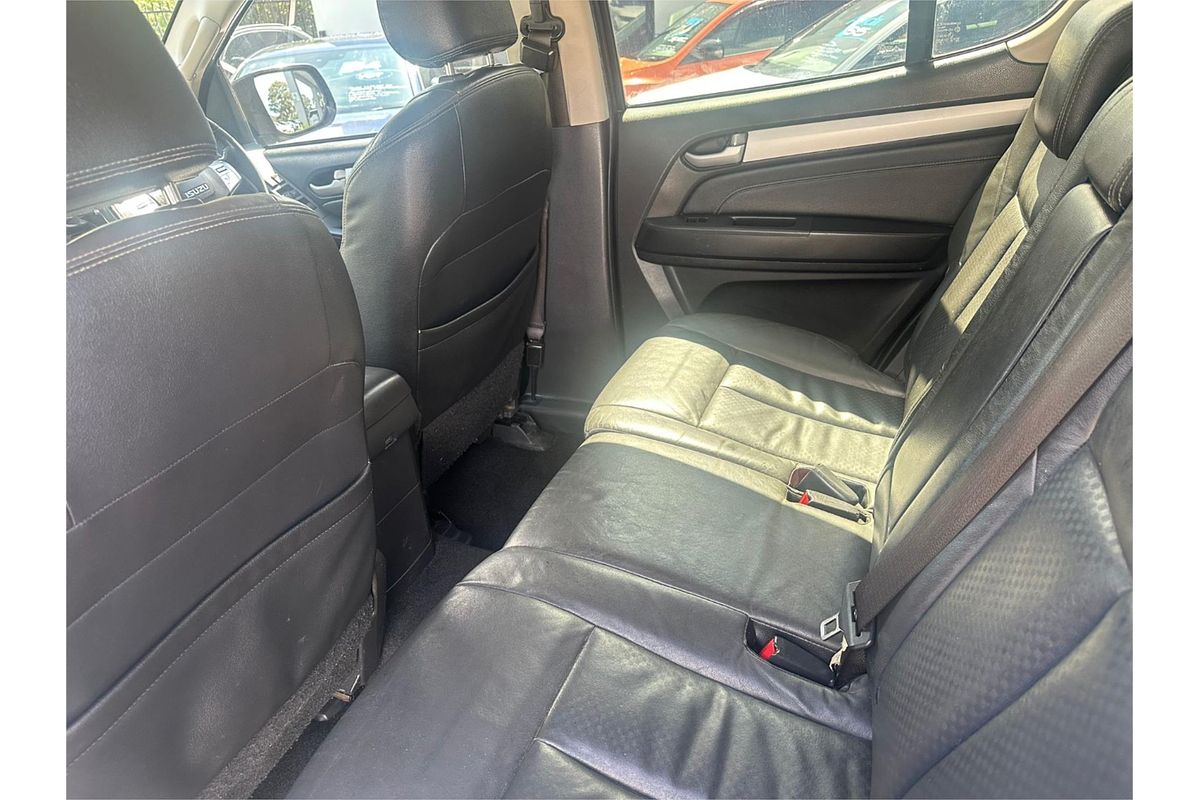 2017 Isuzu MU-X LS-T