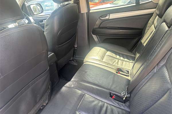 2017 Isuzu MU-X LS-T