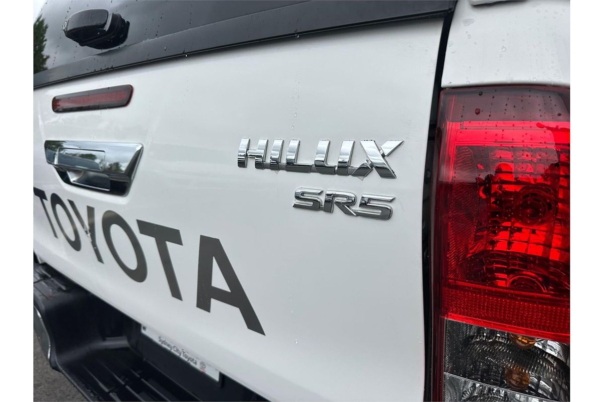 2016 Toyota Hilux SR5 GUN126R 4X4