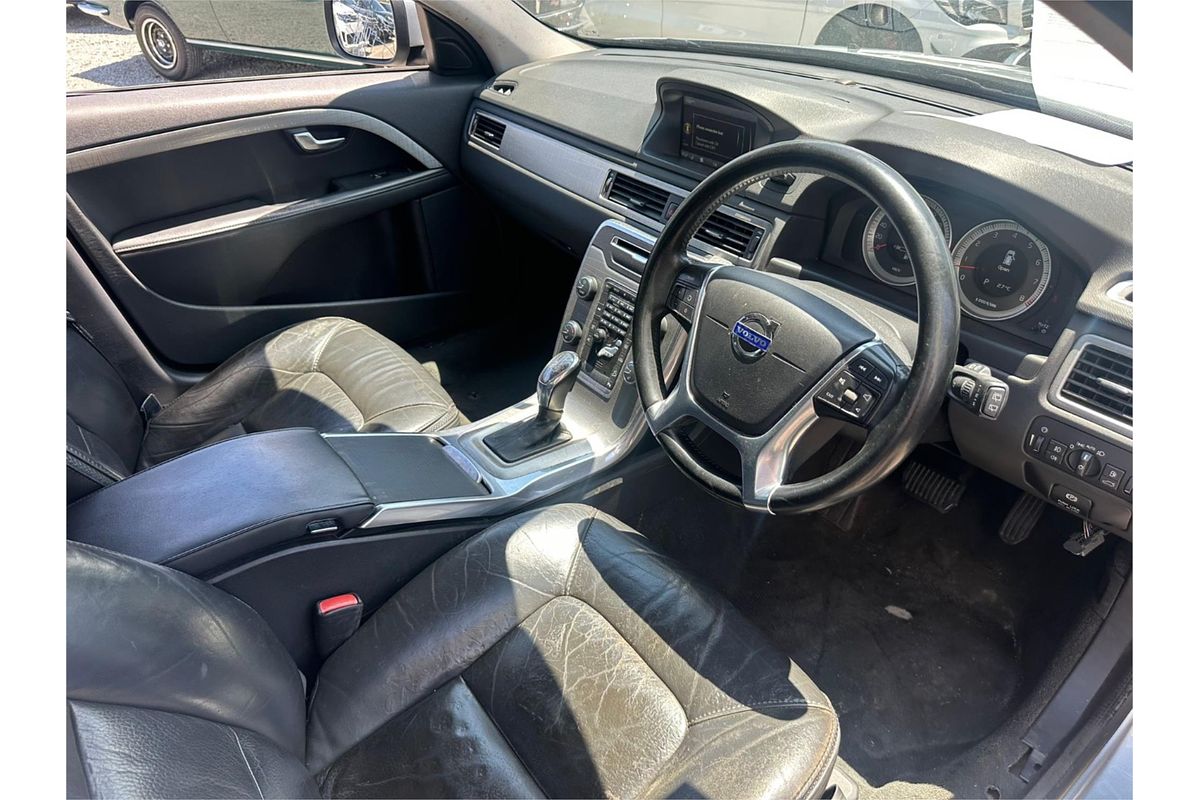 2014 Volvo XC70 T6 Luxury