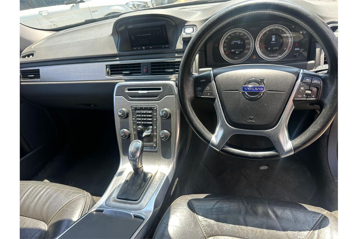 2014 Volvo XC70 T6 Luxury