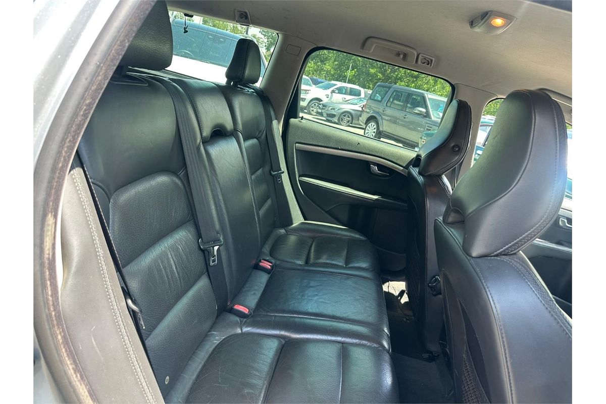 2014 Volvo XC70 T6 Luxury