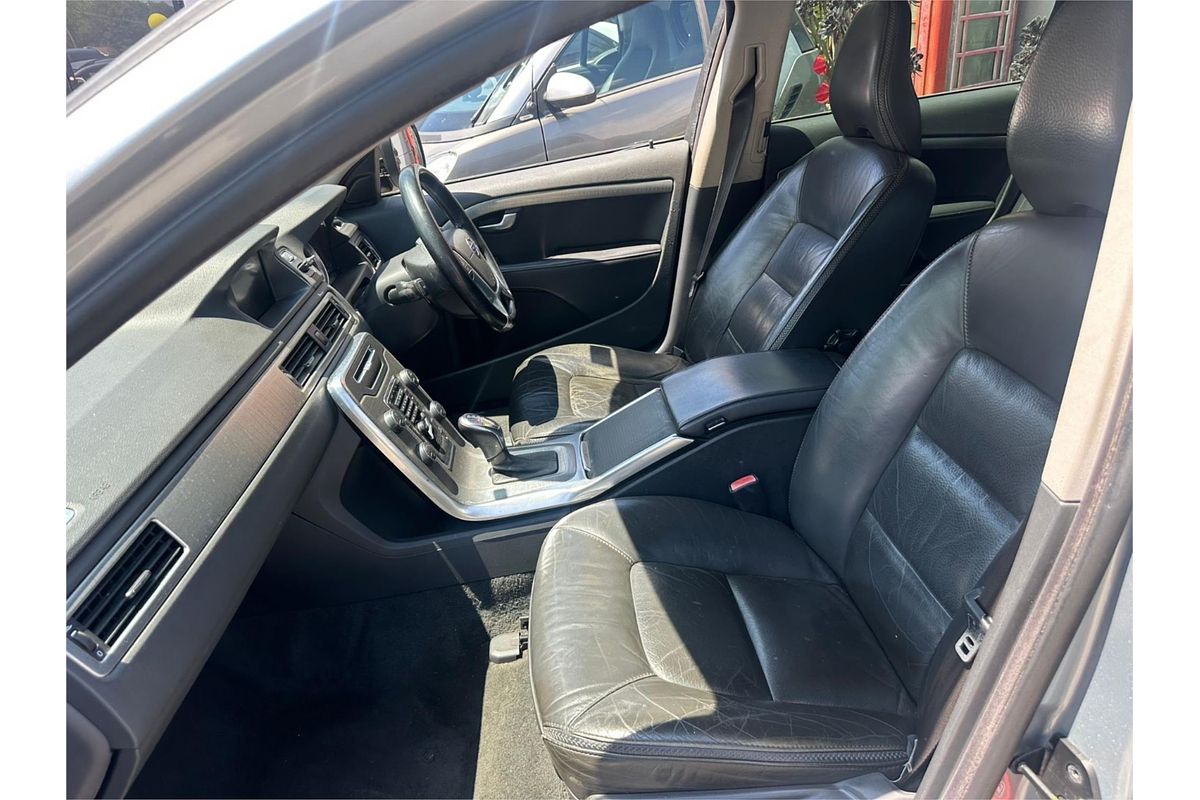 2014 Volvo XC70 T6 Luxury