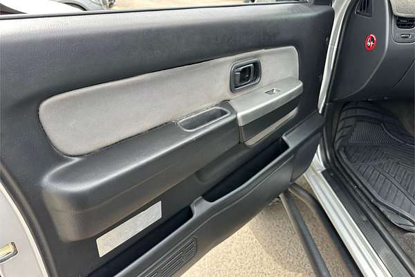 2013 Nissan Navara ST-R D22 4X4