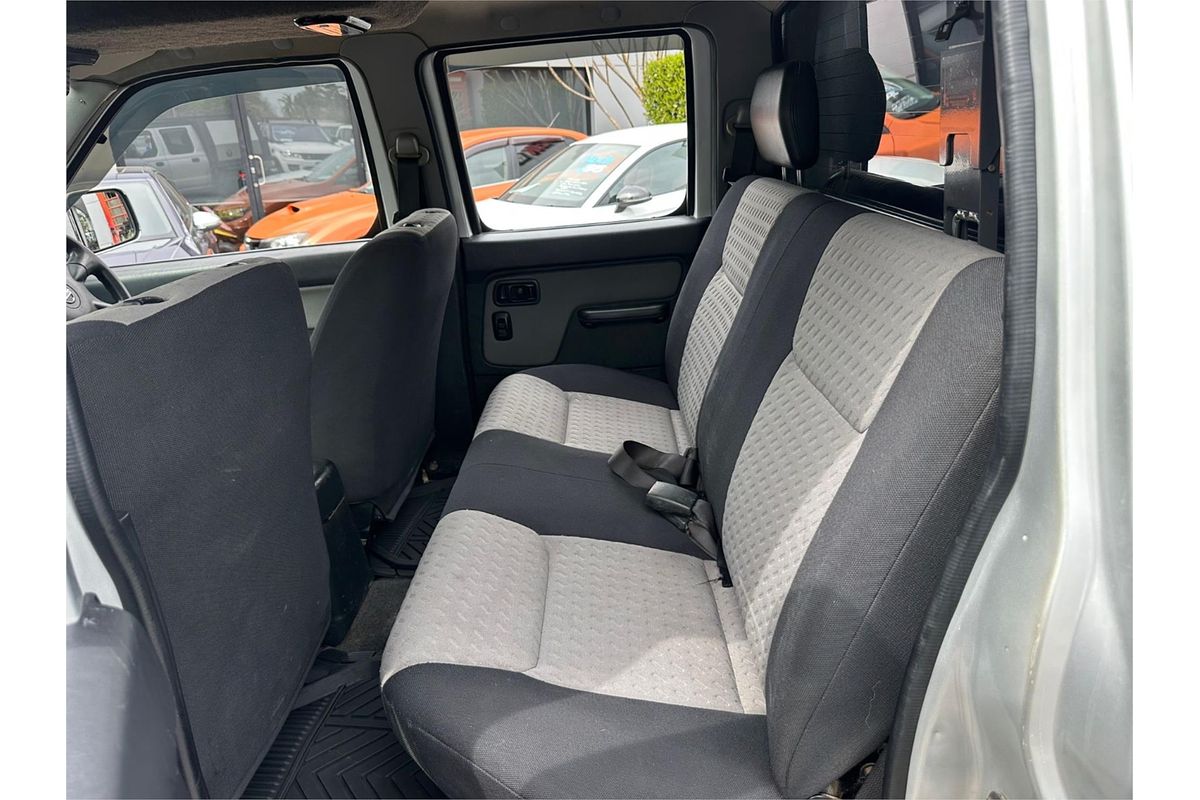 2013 Nissan Navara ST-R D22 4X4