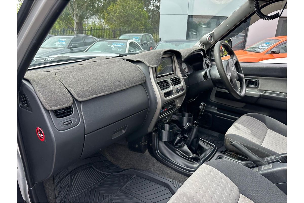 2013 Nissan Navara ST-R D22 4X4