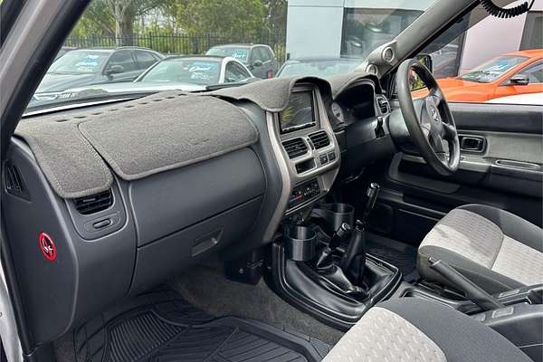 2013 Nissan Navara ST-R D22 4X4