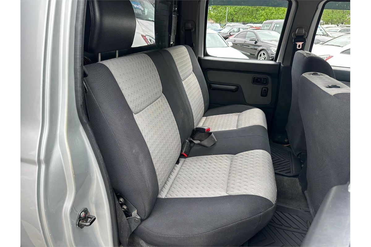 2013 Nissan Navara ST-R D22 4X4