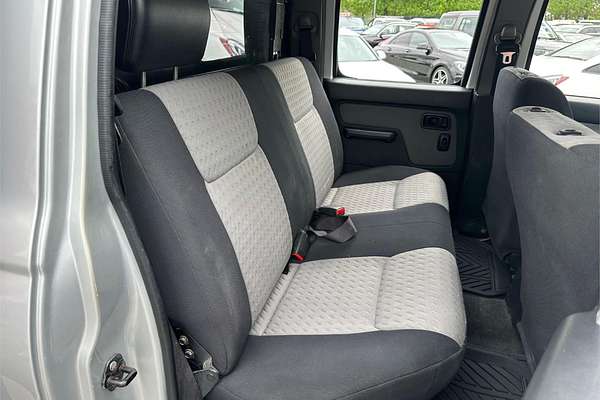 2013 Nissan Navara ST-R D22 4X4