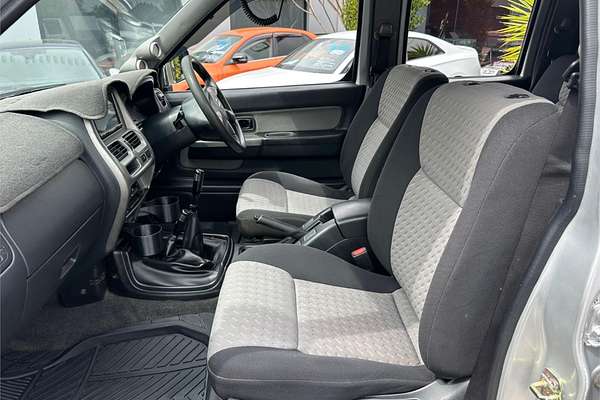 2013 Nissan Navara ST-R D22 4X4