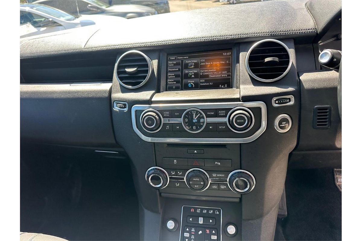 2015 Land Rover Discovery SCV6 SE Series 4