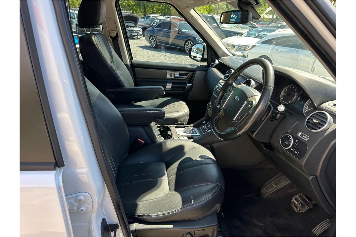 2015 Land Rover Discovery SCV6 SE Series 4