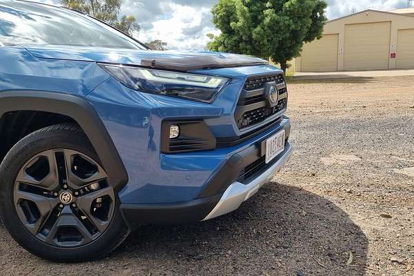 2021 Toyota RAV4 Edge AXAH54R