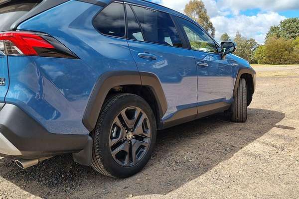 2021 Toyota RAV4 Edge AXAH54R