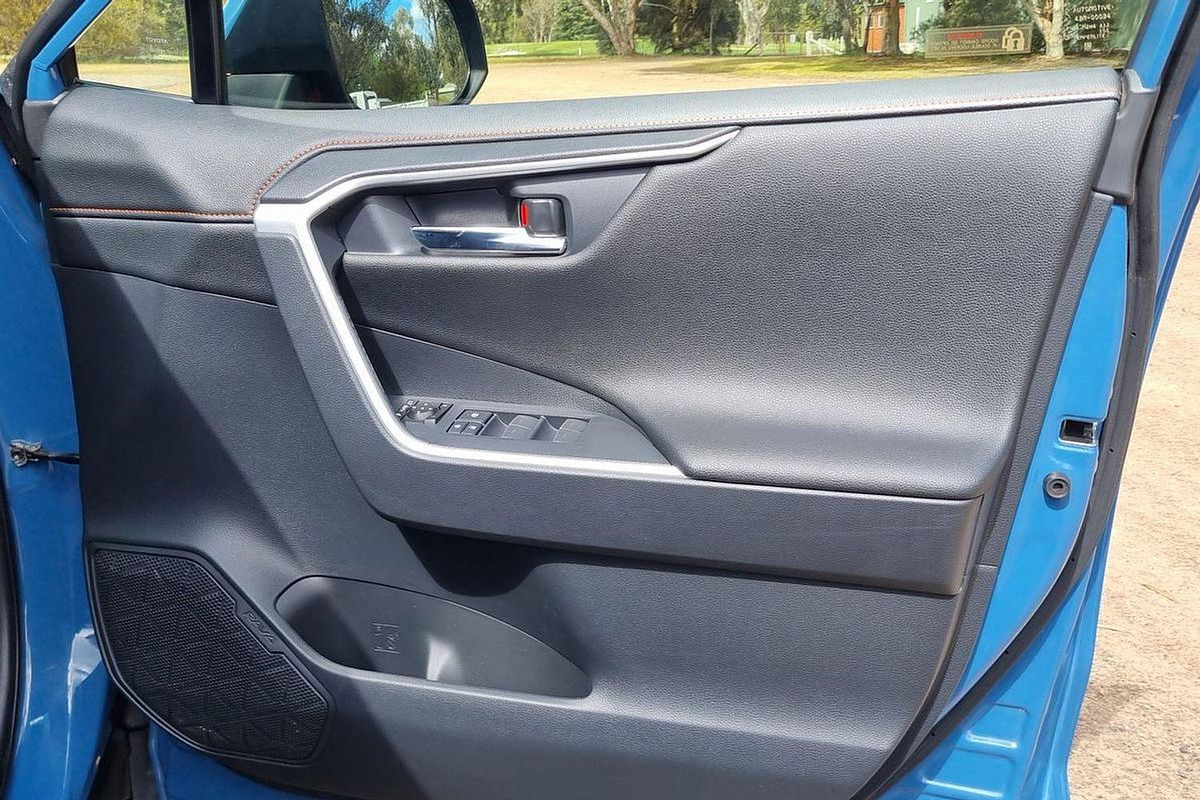 2021 Toyota RAV4 Edge AXAH54R