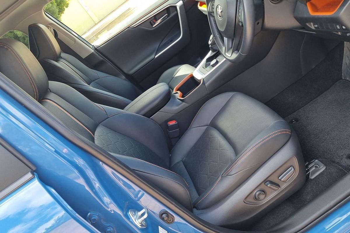 2021 Toyota RAV4 Edge AXAH54R