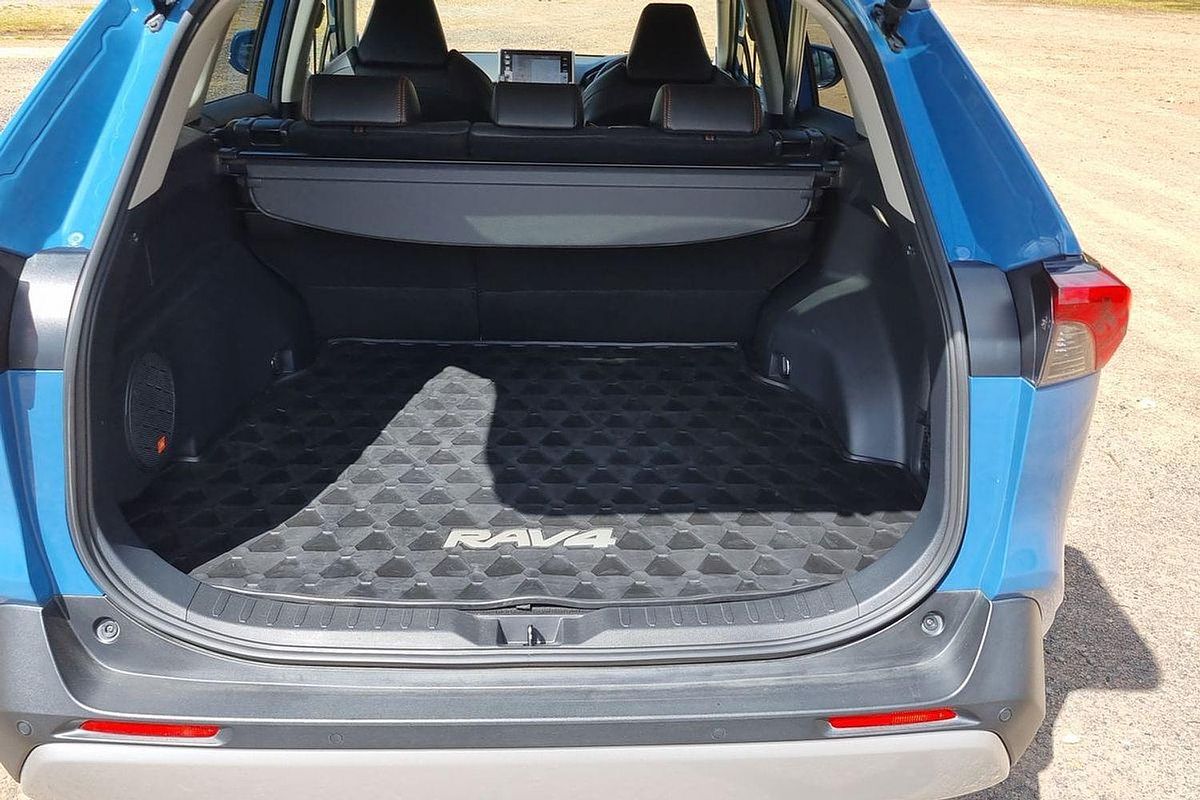 2021 Toyota RAV4 Edge AXAH54R