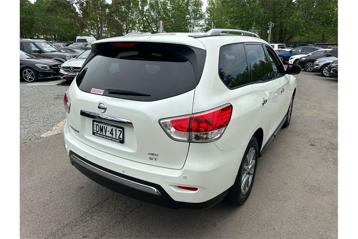 2016 Nissan Pathfinder ST R52