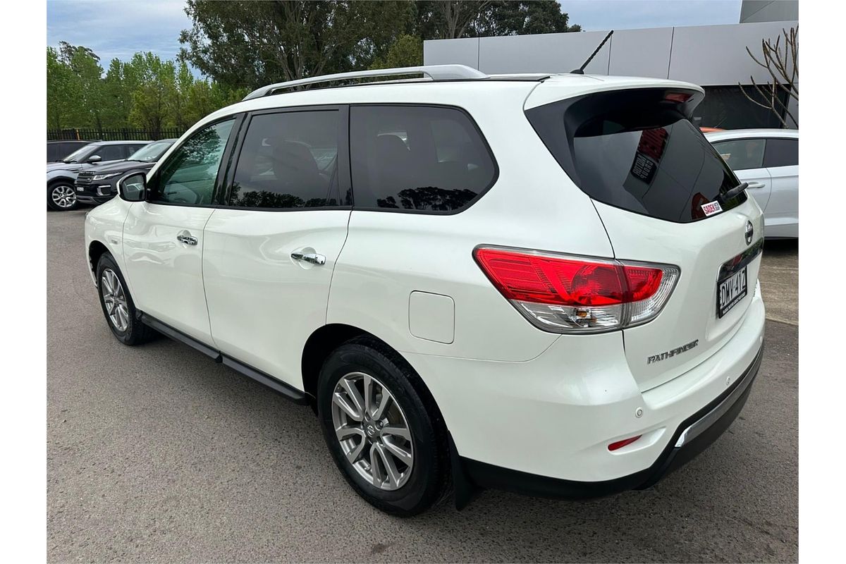 2016 Nissan Pathfinder ST R52