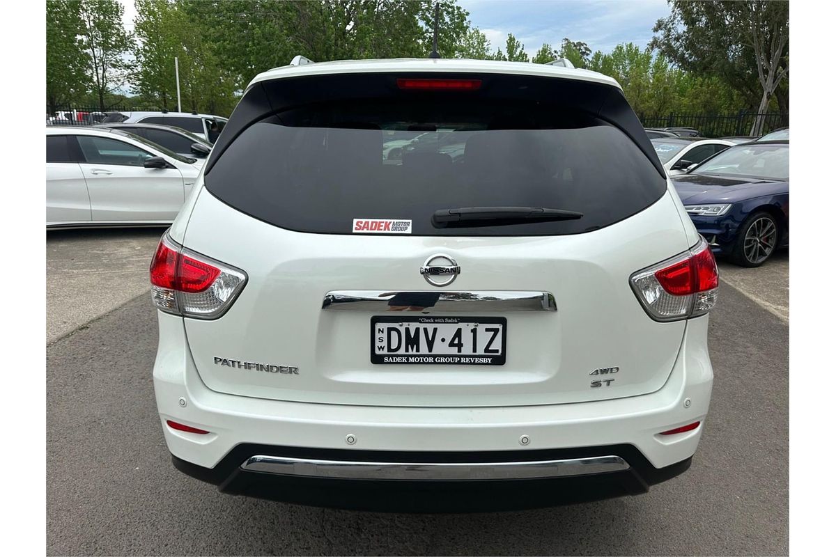 2016 Nissan Pathfinder ST R52
