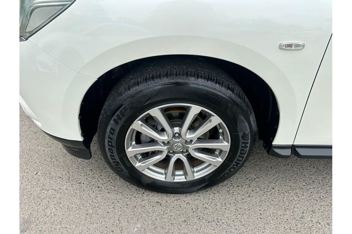 2016 Nissan Pathfinder ST R52