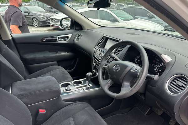 2016 Nissan Pathfinder ST R52