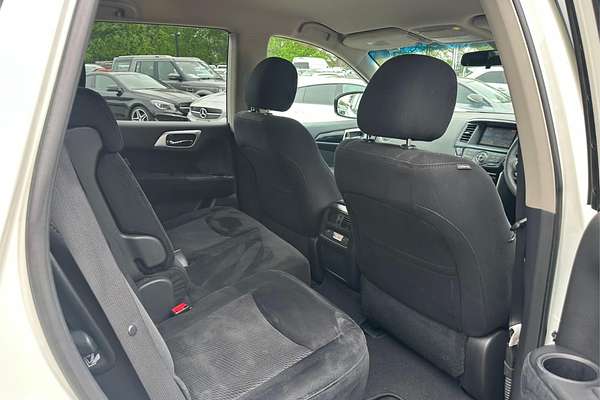 2016 Nissan Pathfinder ST R52