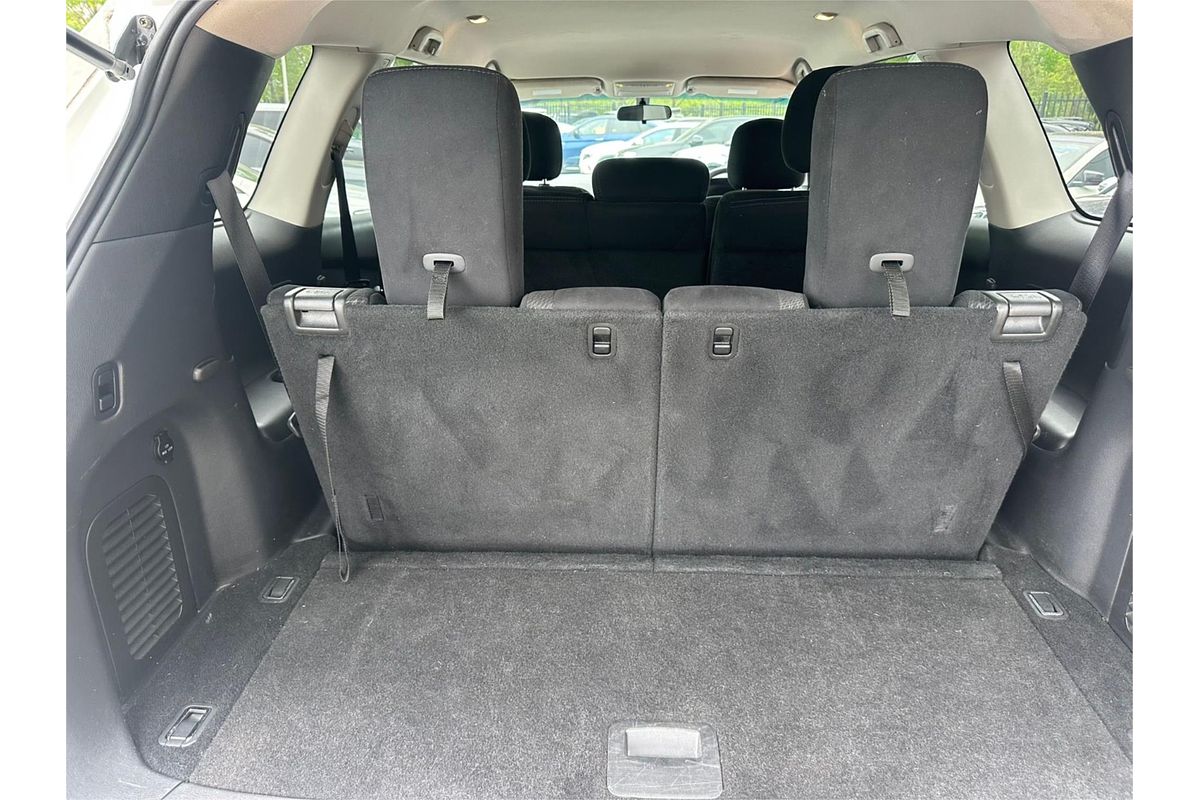 2016 Nissan Pathfinder ST R52