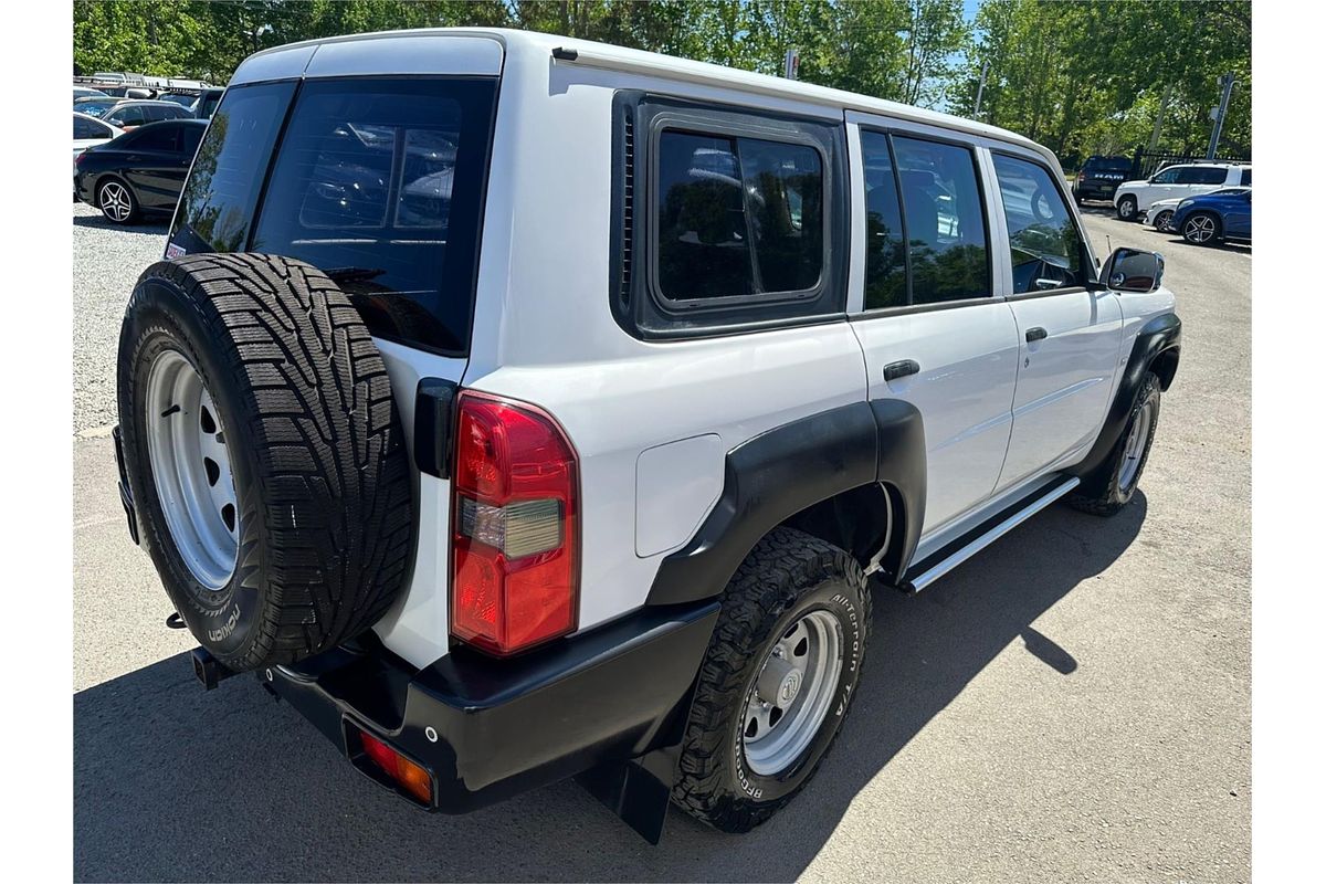 2007 Nissan Patrol DX GU 5