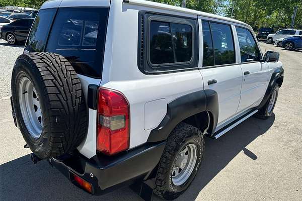2007 Nissan Patrol DX GU 5