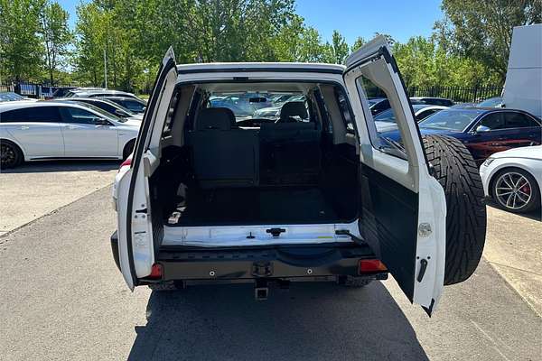 2007 Nissan Patrol DX GU 5