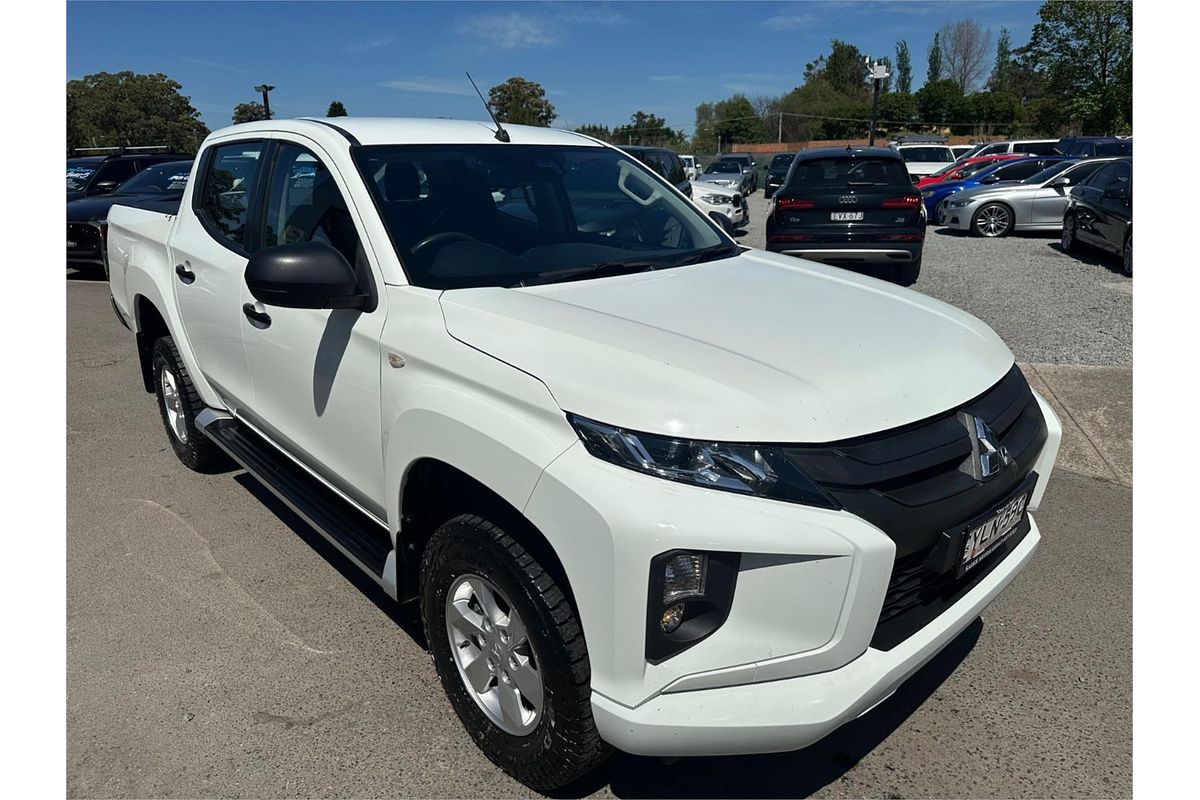 2022 Mitsubishi Triton GLX+ MR 4X4