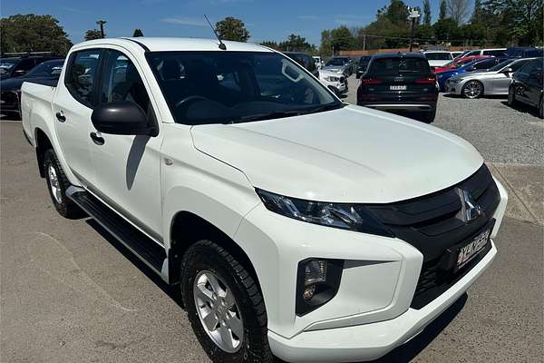 2022 Mitsubishi Triton GLX+ MR 4X4