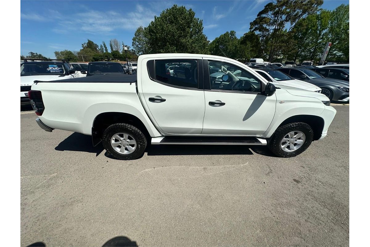 2022 Mitsubishi Triton GLX+ MR 4X4