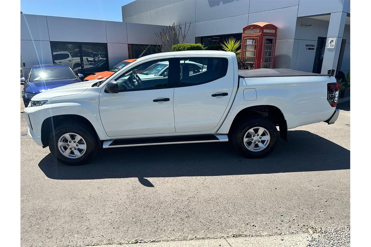 2022 Mitsubishi Triton GLX+ MR 4X4