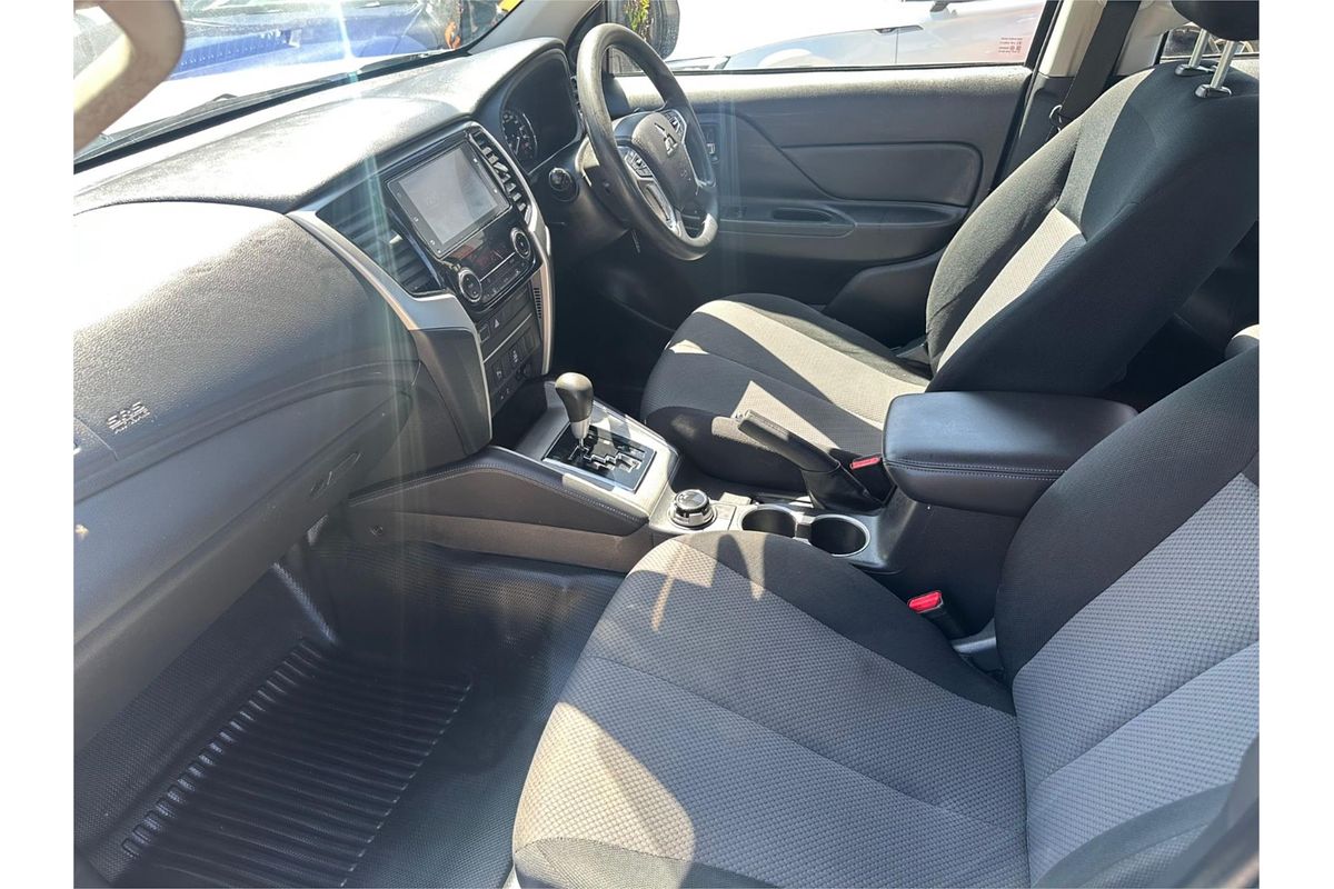 2022 Mitsubishi Triton GLX+ MR 4X4