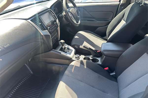 2022 Mitsubishi Triton GLX+ MR 4X4