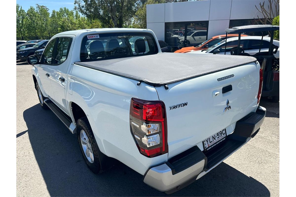 2022 Mitsubishi Triton GLX+ MR 4X4