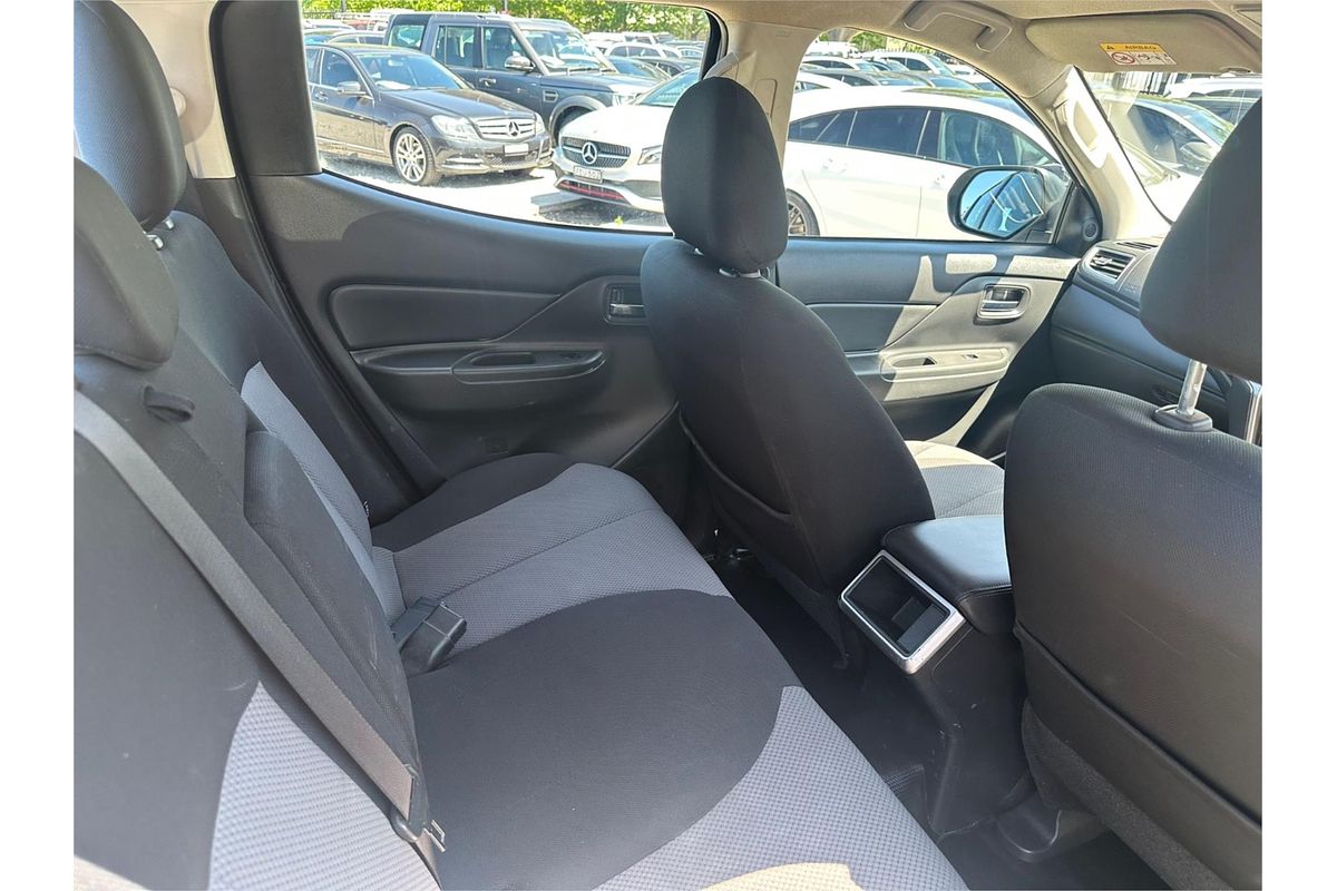 2022 Mitsubishi Triton GLX+ MR 4X4