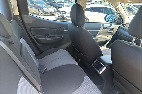 2022 Mitsubishi Triton GLX+ MR 4X4