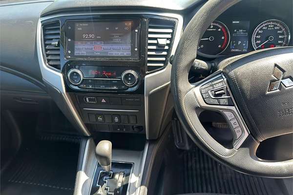 2022 Mitsubishi Triton GLX+ MR 4X4