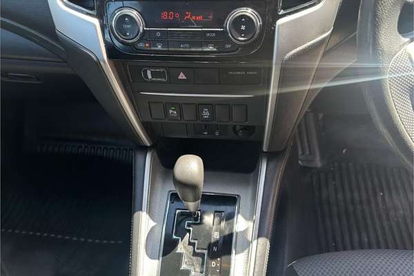 2022 Mitsubishi Triton GLX+ MR 4X4