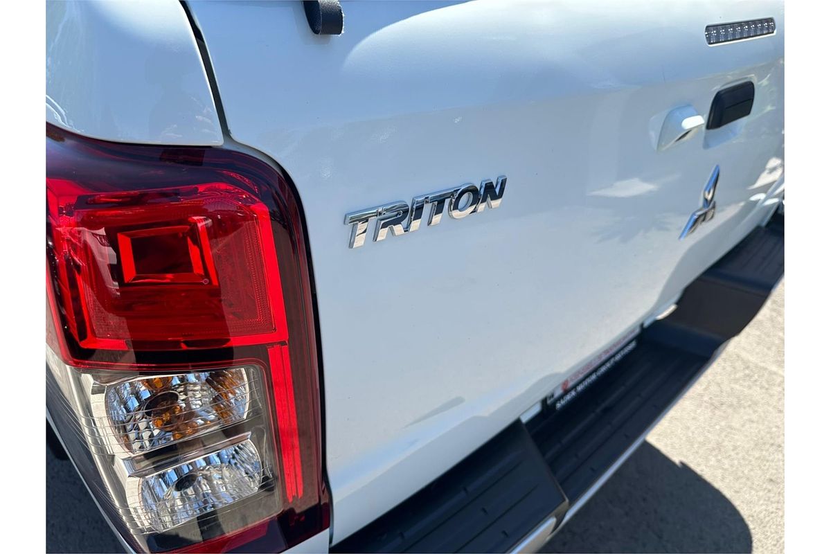 2022 Mitsubishi Triton GLX+ MR 4X4