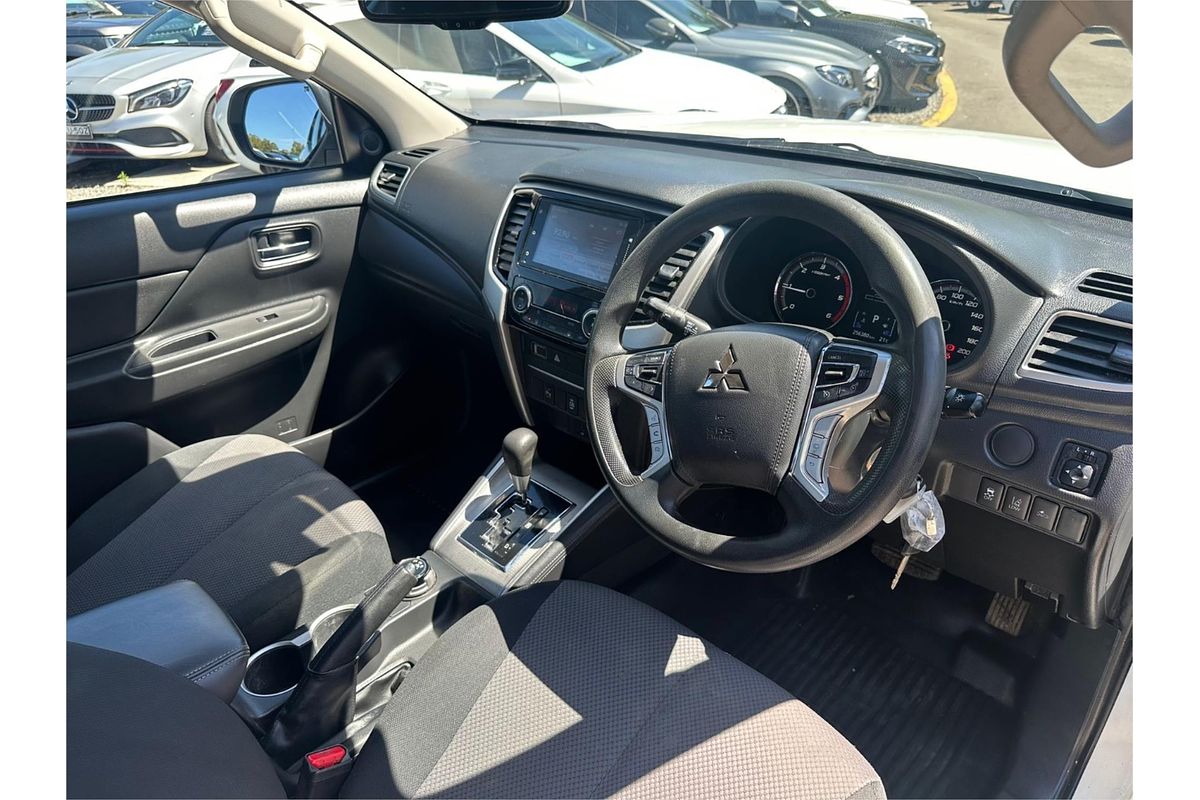 2022 Mitsubishi Triton GLX+ MR 4X4