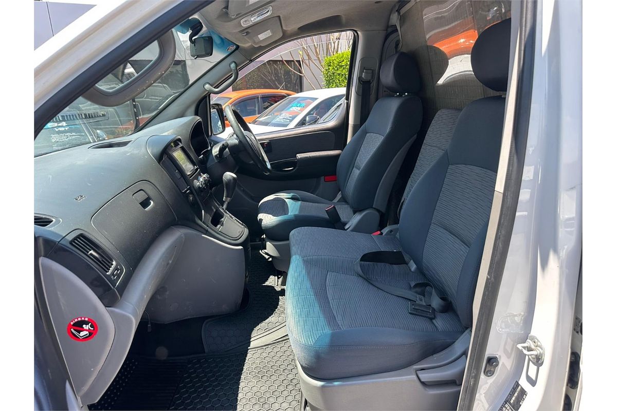 2015 Hyundai iLoad TQ2-V