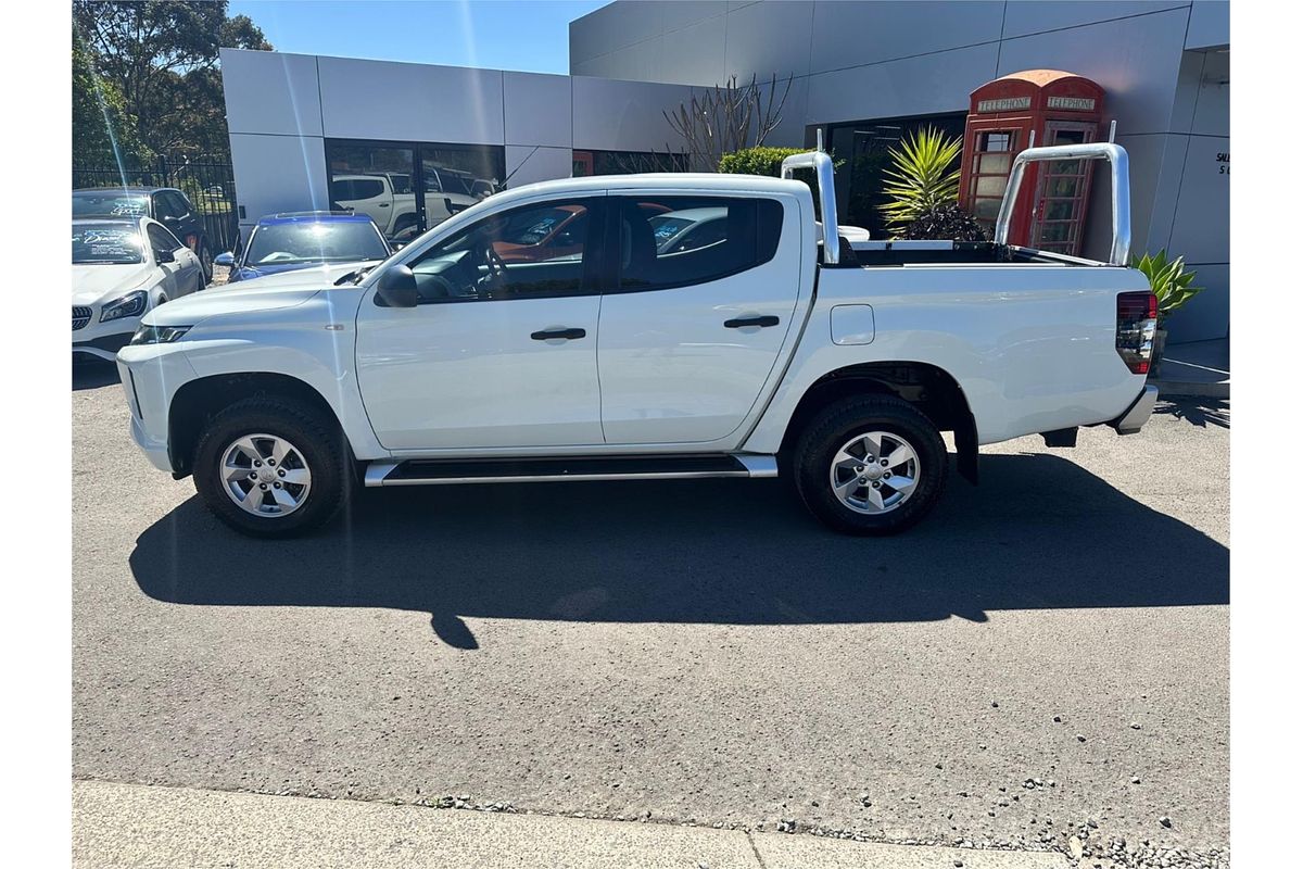 2021 Mitsubishi Triton GLX+ MR 4X4