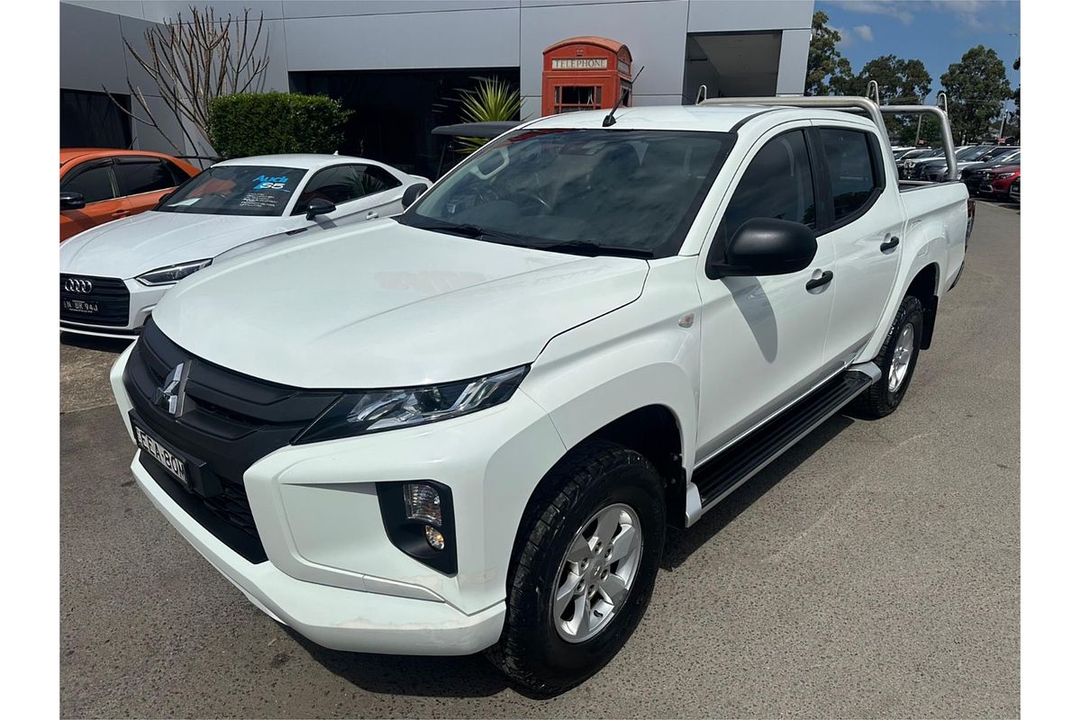2019 Mitsubishi Triton GLX+ MR 4X4