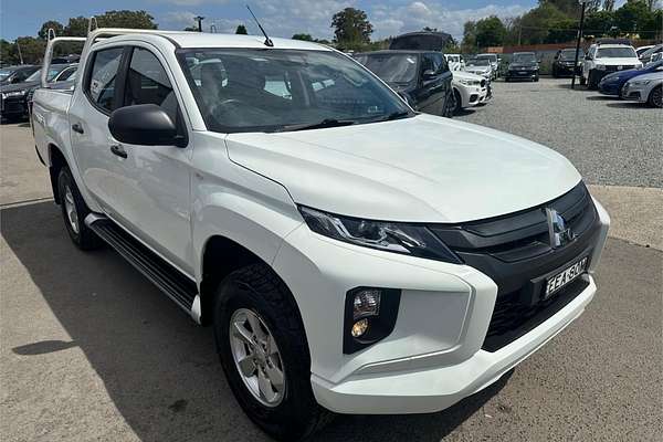 2019 Mitsubishi Triton GLX+ MR 4X4